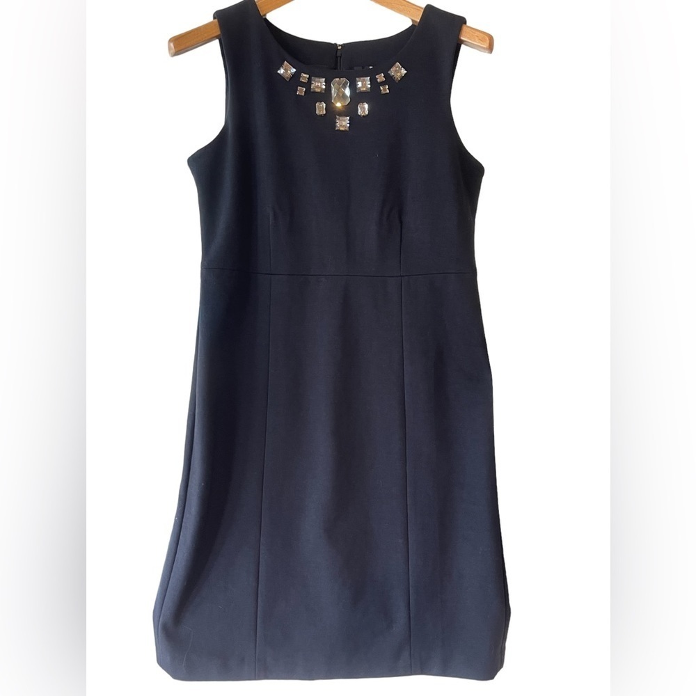 🖤Relativity size 10P high quality knit dress with BLING at neckline. Like new!